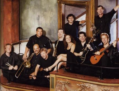 La troupe de musiciens de la tournée 